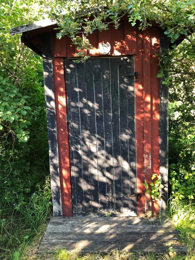 Semesterhus I Stockholms Skaergard, Runmaroe Vaermdoe Namdo Ngoại thất bức ảnh