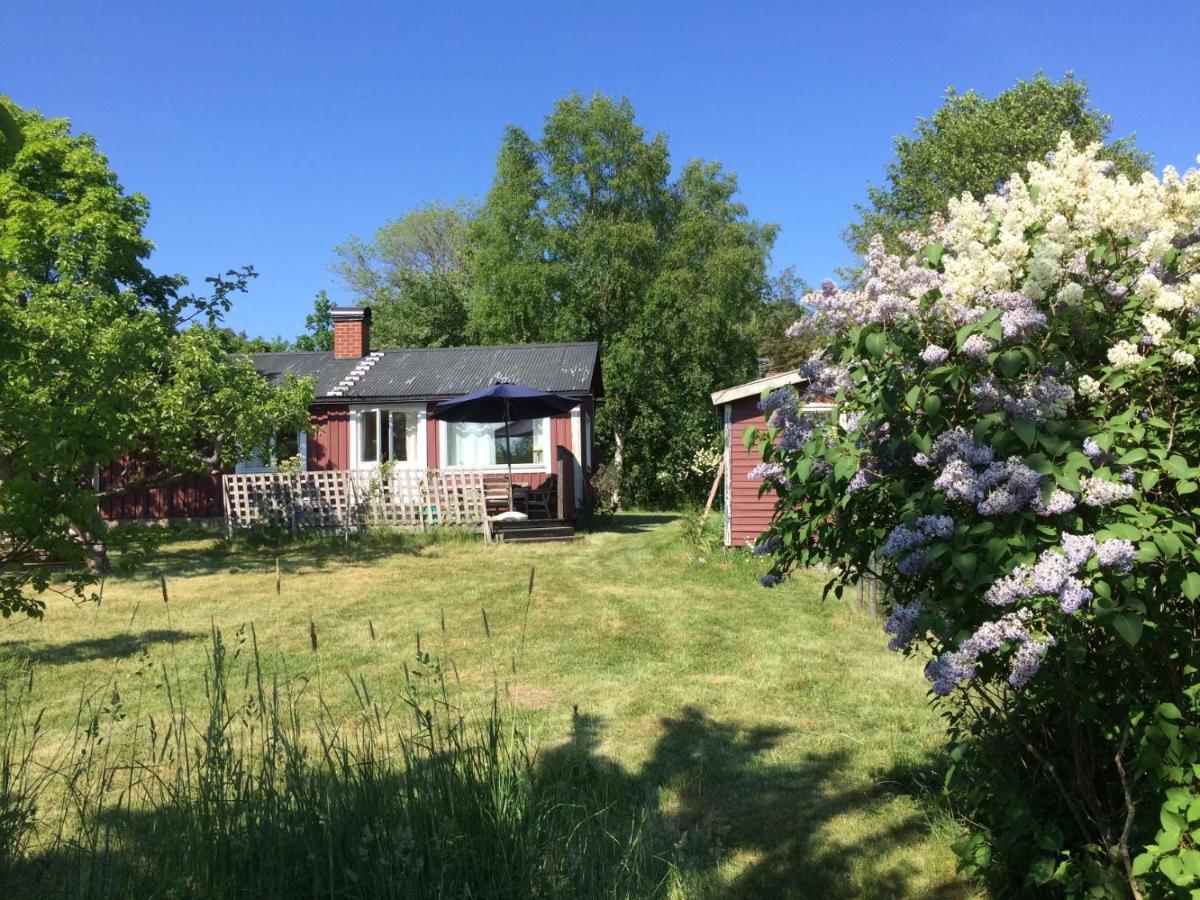 Semesterhus I Stockholms Skaergard, Runmaroe Vaermdoe Namdo Ngoại thất bức ảnh